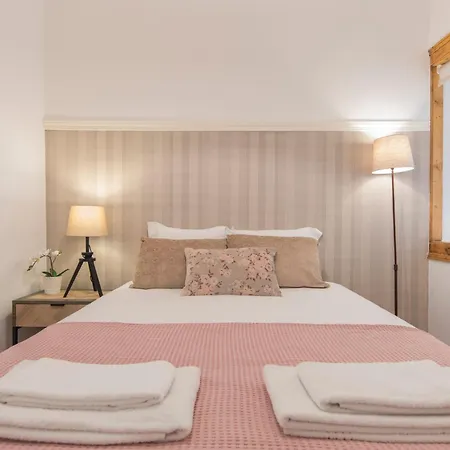 Apartman Noble And Luxury House In