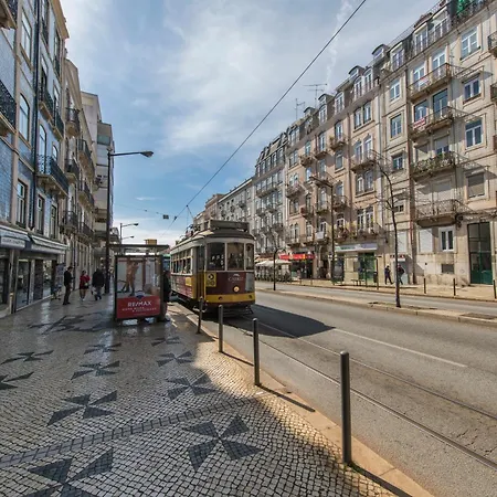 Noble And Luxury House In *