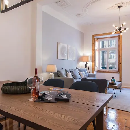 Noble And Luxury House In Apartament Lizbona